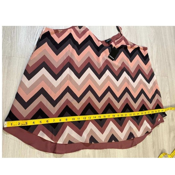 Torrid Womens Chevron Print Cami Tank Top Size 2 Mauve Pink Black - Picture 5 of 7